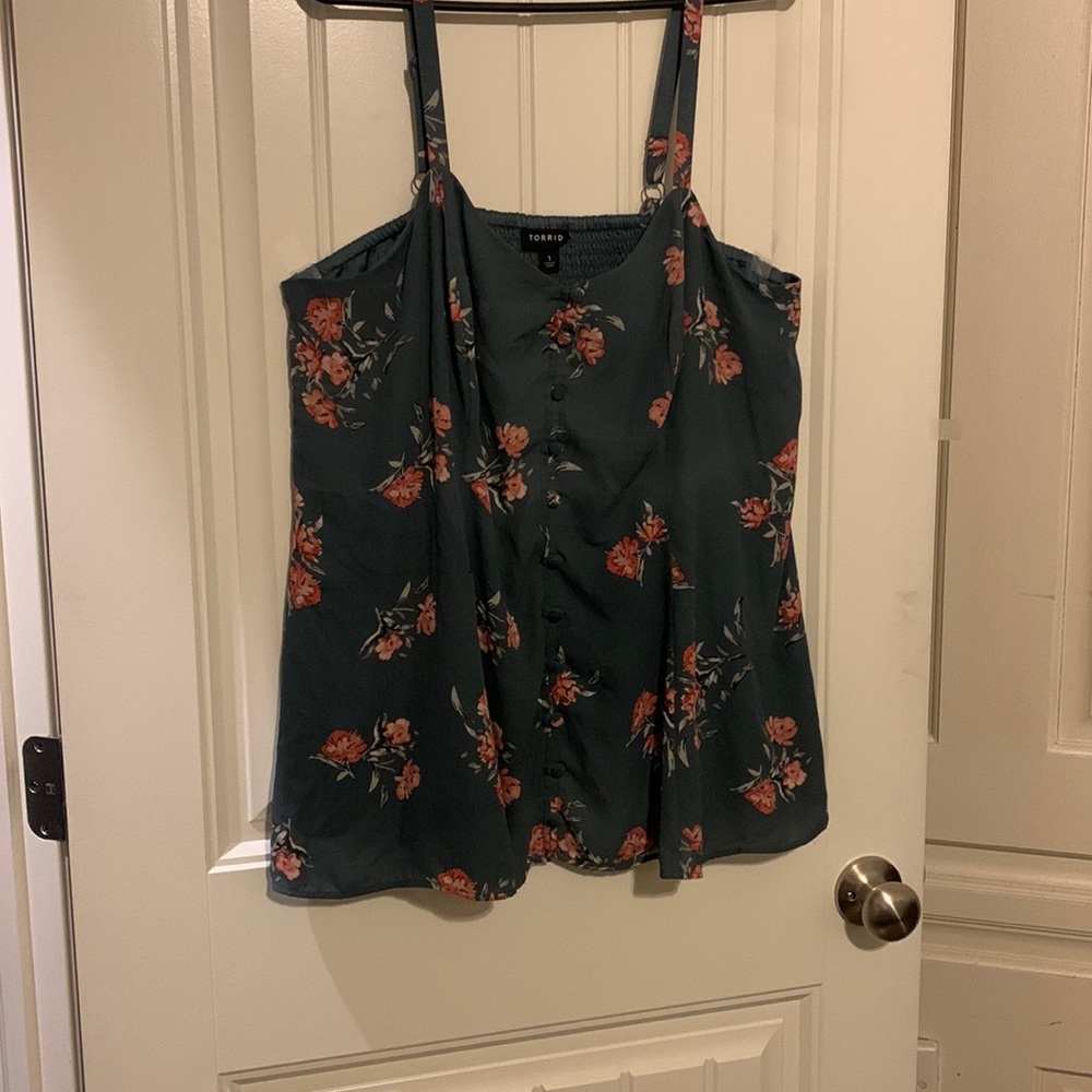 Sleeveless blouse